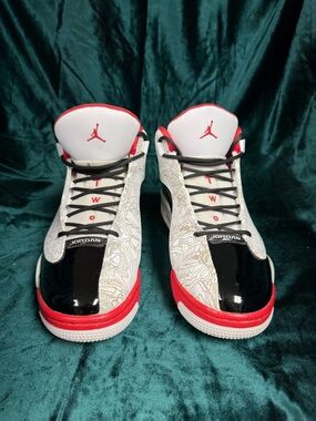 2022 Air Jordan Zero ‘Varsity Red’ M9.5